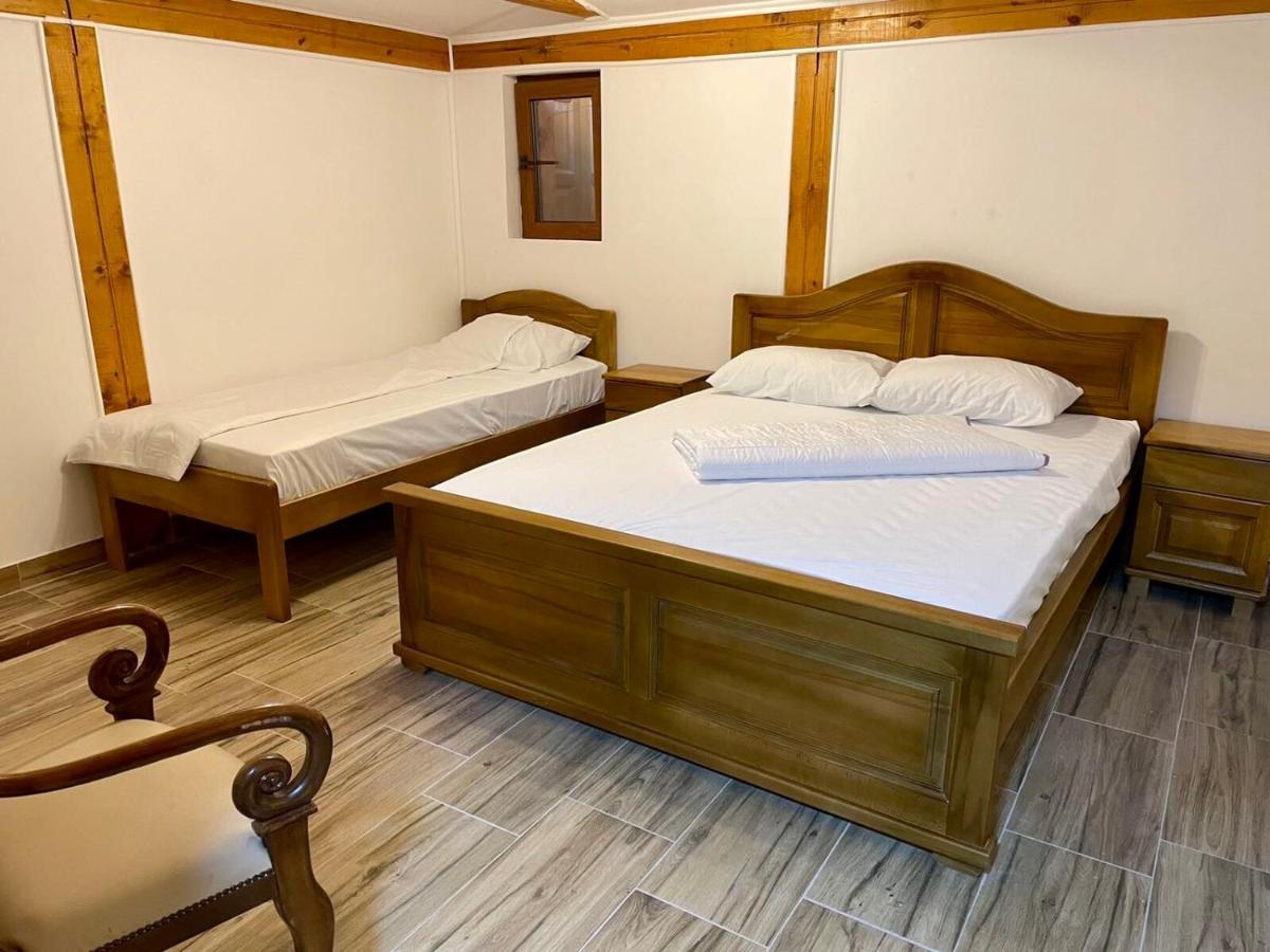 Kula Nekovic Bed & Breakfast Gusinje Eksteriør bilde